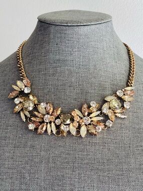 Vintage Aldo Y2K early 00s chunky rhinestone floral bib statement necklace